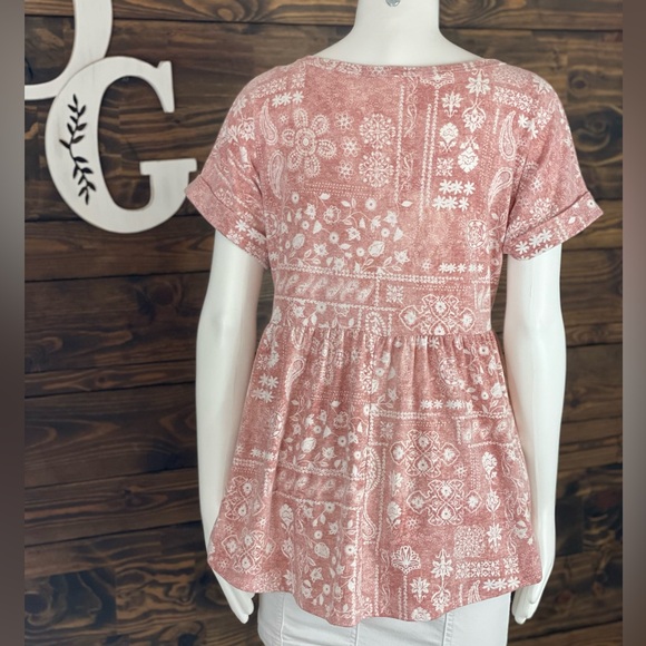 FSL Apparel | Babydoll Rolled Sleeve Tee Blouse‎ Boho Print - Picture 4 of 11